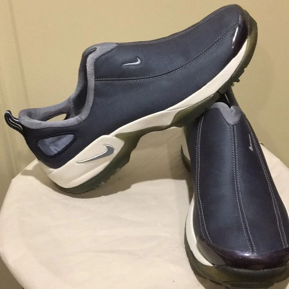NWOT NIKE womens GOLF Air presto Slip On Golf Shoe soft spikes size 7 blue